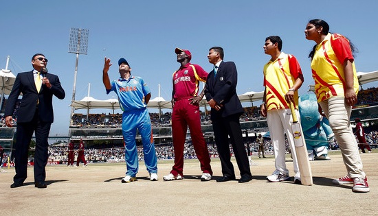 Dhoni at the toss