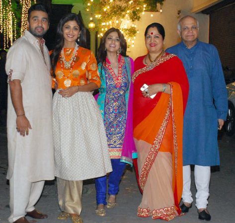 Shilpa Shetty throws a Diwali Party (5)