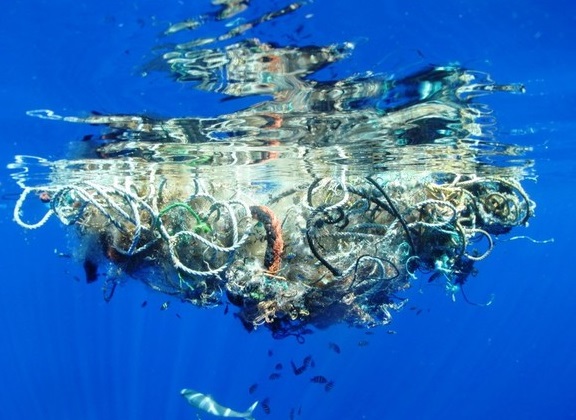 plastic in world’s oceans