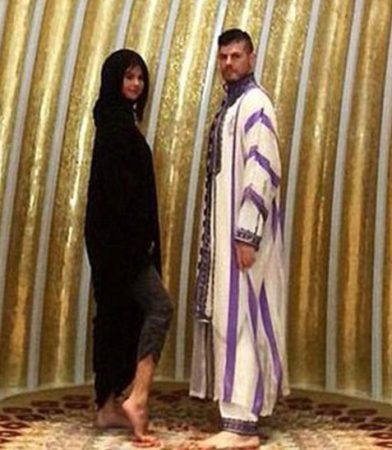 Selena Gomez Flashes Ankle in Abu Dhabi Mosque