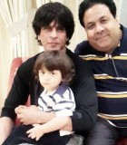 Shahrukh Khan poses with son AbRam on New Year