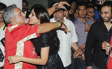 Vijay MAllya with Shilpa shetty (2)