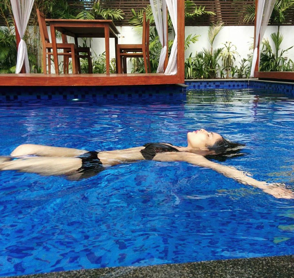 Chitrashi-Rawat bikini