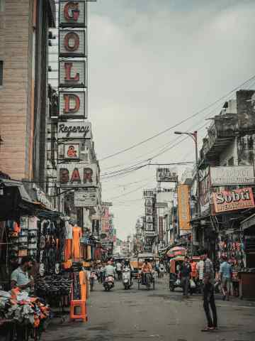 Aaaj Tak News live: Farmers' unions observe Bharat Bandh, Traffic Hit