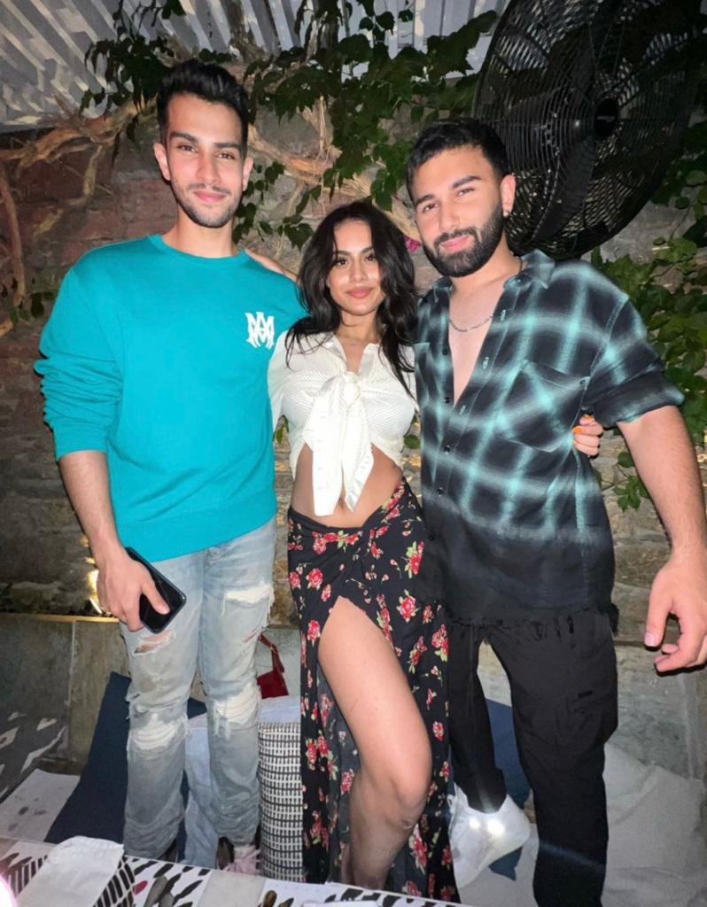 Pics: Nysa Devgan Stuns as a Christmas Star In Her Cutout Black Mini Dress