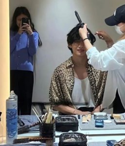 New allegedly LEAKED photos of BTS’ V and BLACKPINK’s Jennie takes the