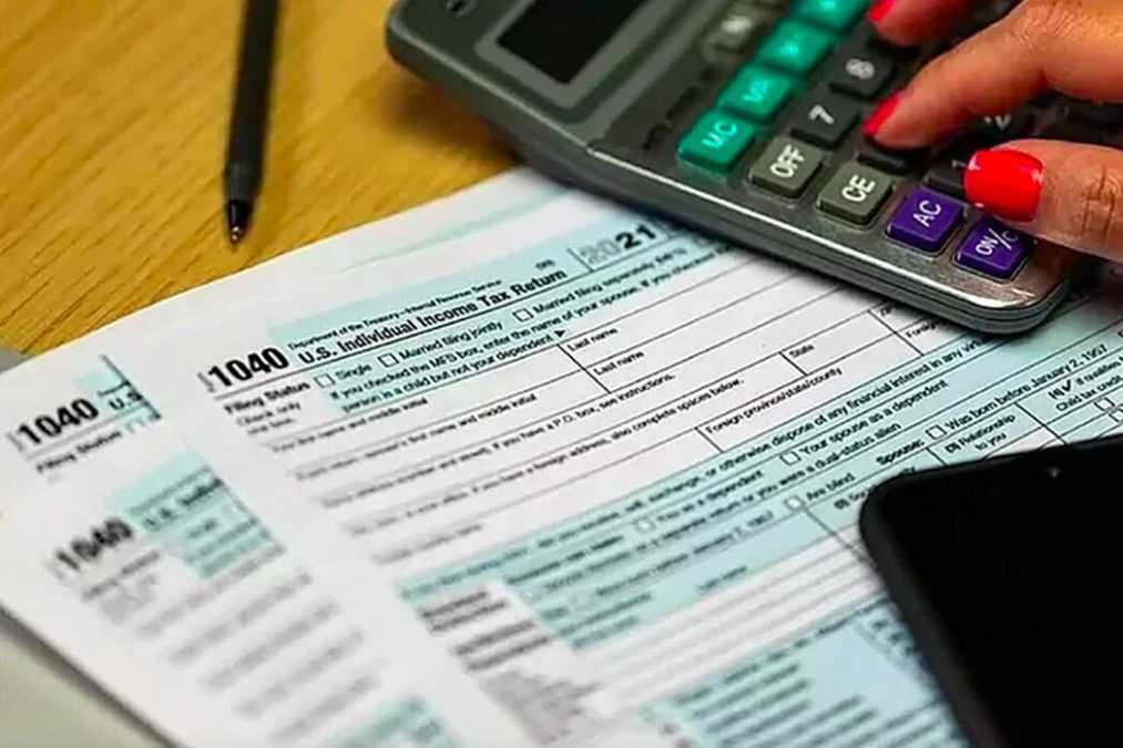Quarterly taxes: When do self-employed and freelance workers have to pay taxes?