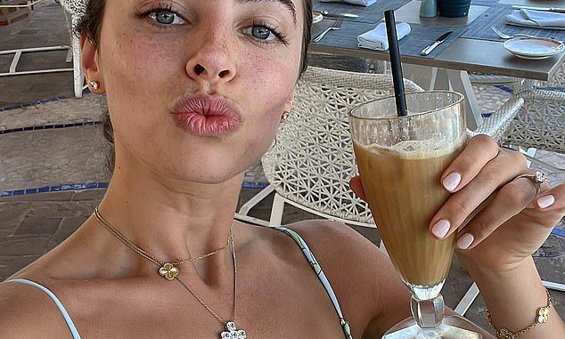 'Love Island' star Francesca Allen Stuns in a blue bikini in throwback Dubai snaps