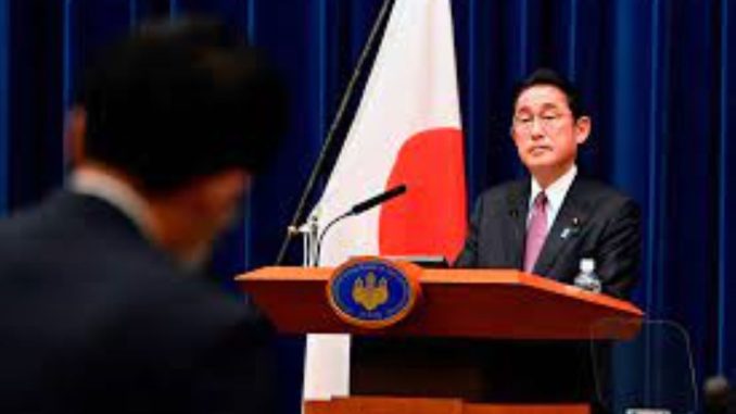 Blast Create Mayhem During Japanese PM Kishida's Outdoor Speech