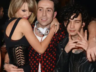 Taylor Swift and Matty Healy Caught Kissing in NYC
