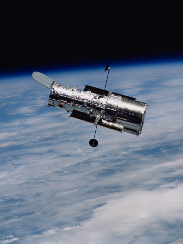 Stunning Pictures Of Space, Captured by Hubble Telescope