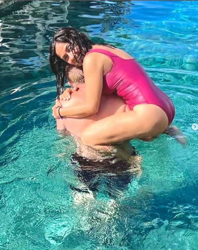 Salma heyek nude pool
