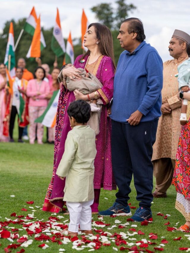 Photos: Mukesh and Nita Ambani celebrate Independence Day with family in London!