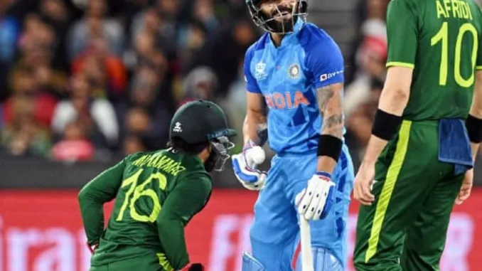 IND vs PAK: Pakistan Pacer Waqat Younus Roasts Kohli After Shaheen's Dismissal