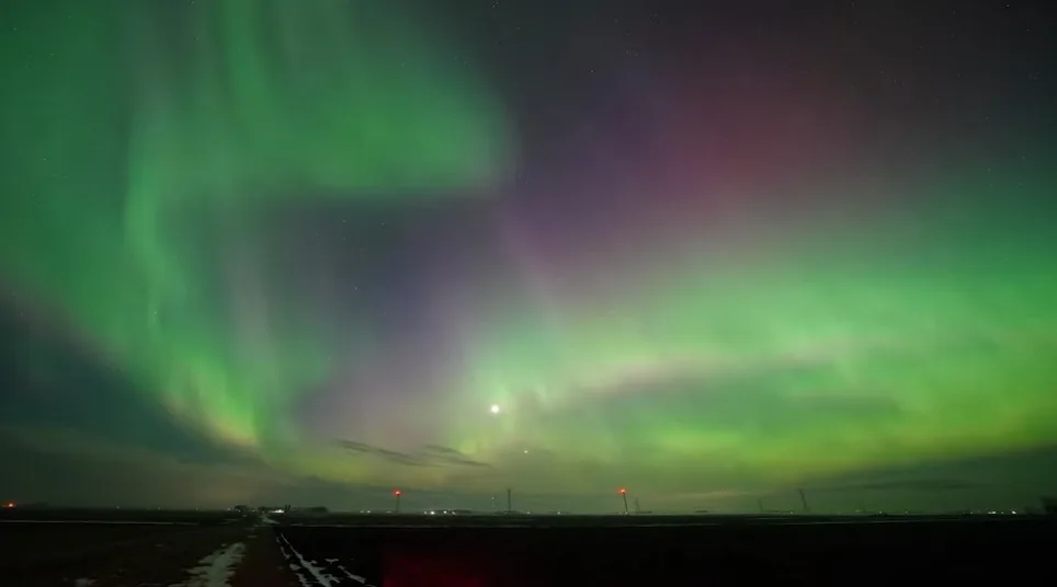 Mild Geomagnetic Storm Promises Stunning Auroras and Cosmic Spectacle