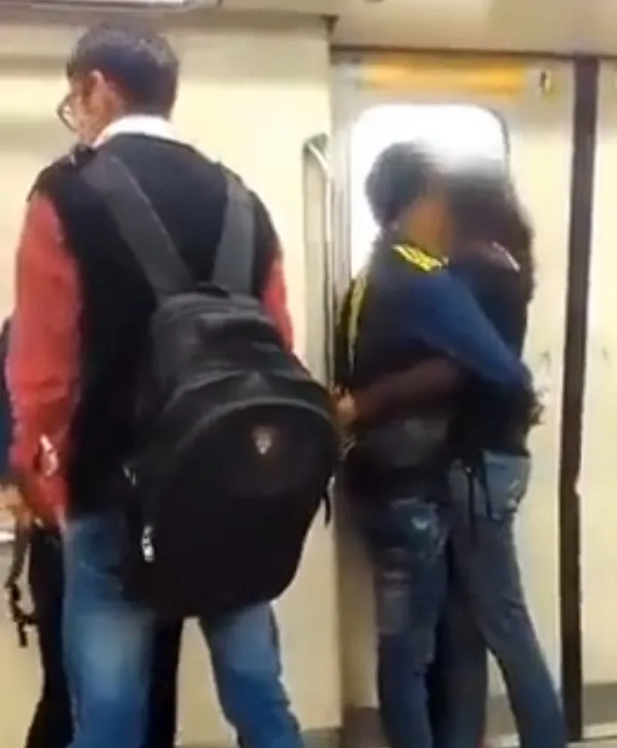  A video of a couple kissing in a Delhi Metro coach has gone viral on social media, sparking a debate about public displays of affection (PDA) in India.