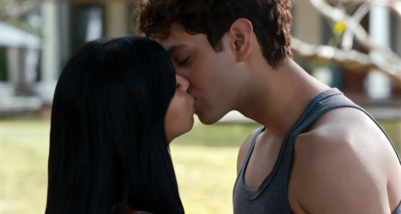 Watch Suhana Khan and Agastya Nanda Leaked Kissing Scene Goes Viral
