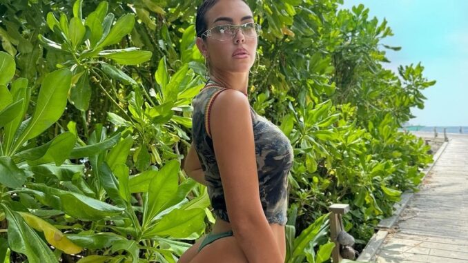 Georgina Rodriguez: Maldives Bikini Stunner