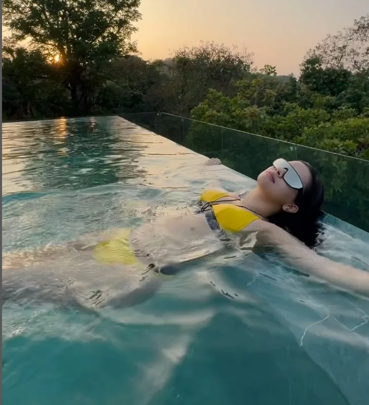 Avneet Kaur Turns Up the Heat in Yellow Bikini 