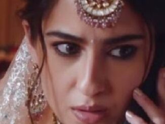 Sara Ali Khan Recreates Saif Ali Khan's Iconic 'Dil Chahta Hai' Scene in Hilarious Ad, Fans React