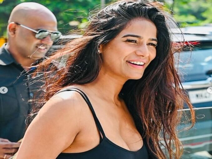 Poonam pandey leaked video - PanAsiaBiz