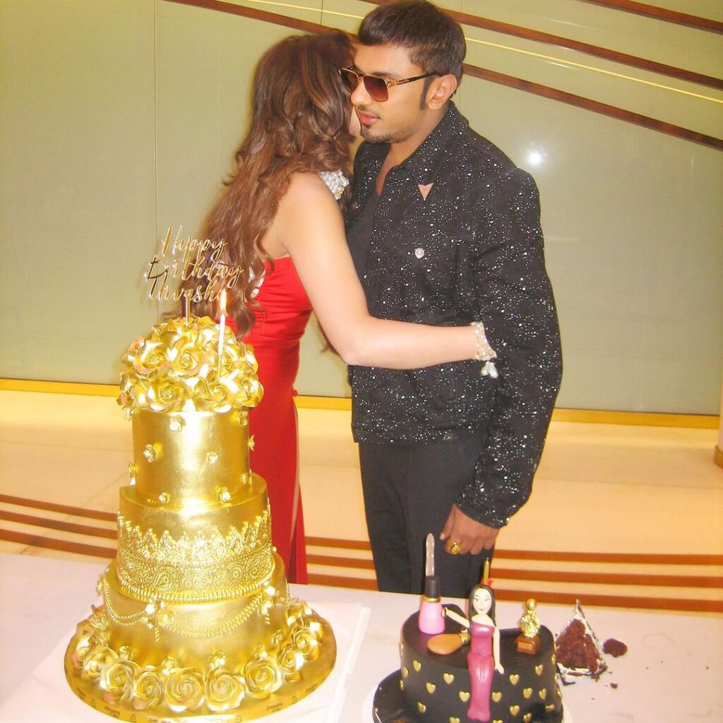Urvashi Rautela's Birthday Bash Honey Singh's Rs 3 Crore Gold Cake