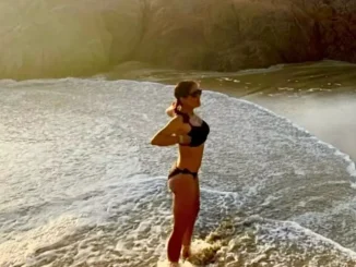 Salma Hayek Looks Stunning in New Bikini Photo Taken by Daughter Valentina