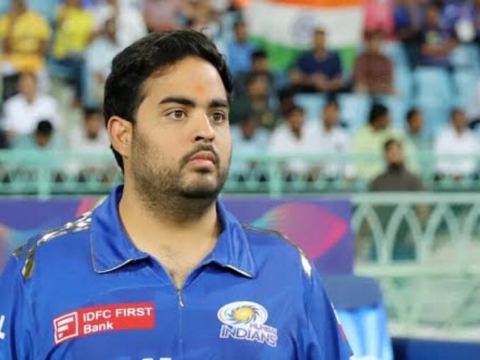 IPL Excitement: Akash Ambani's Fan Interaction Goes Viral with Phone Rescue and Selfie Fun