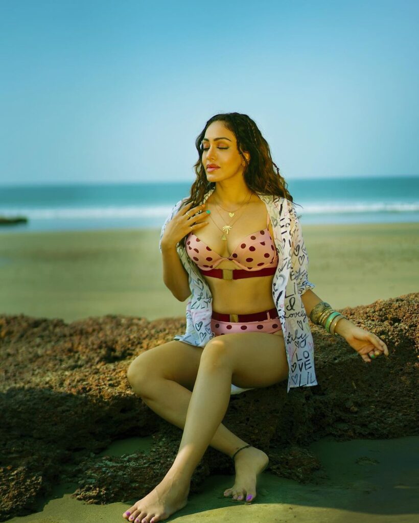 Khushali Kumar Sizzles in Goa Bikini Shoot  def