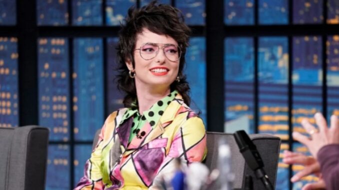 SNL Star Sarah Sherman Pokes Fun at Viral TikTok, Shuts Down 'Hot' Comments With Humor