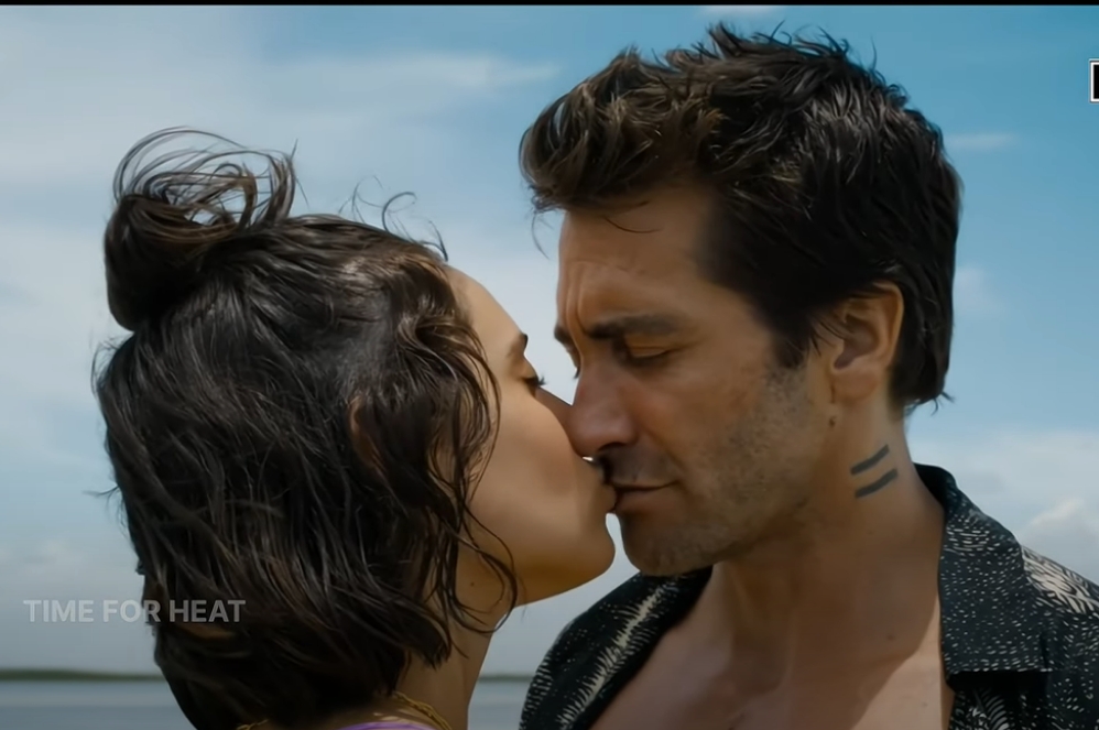 Jake Gyllenhaal Bares it All for Intimate Scenes, Believes 'Sex is Essential'
